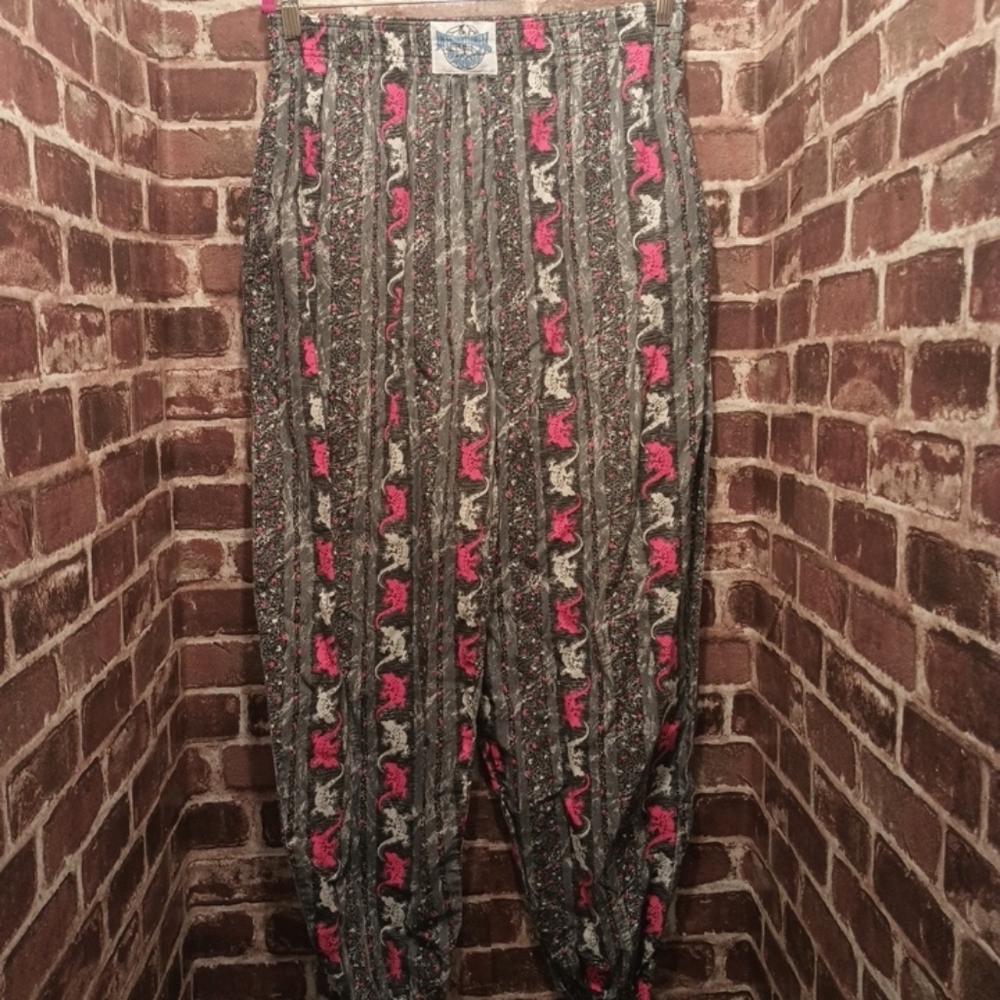 International Baggyz Vintage Gecko Pants